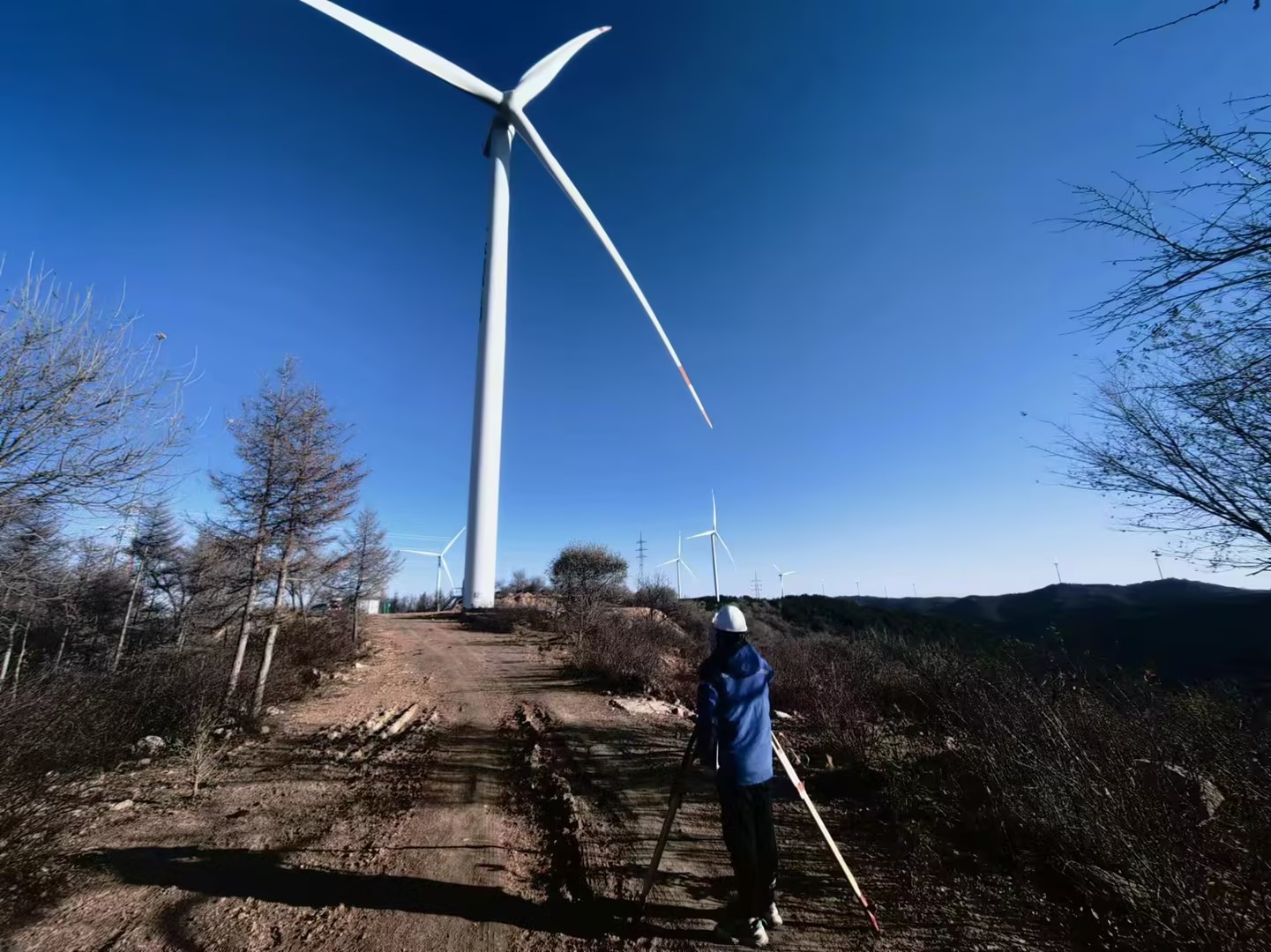 山西粵鑫風(fēng)電場風(fēng)機(jī)二期沉降觀測及一期垂直度、水平度檢測1